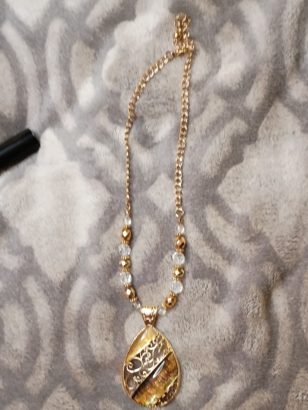 Gold Teardrop Filigree Pendant Necklace with Clear Accent Beads